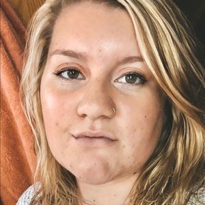 Meet your Posher, Molly